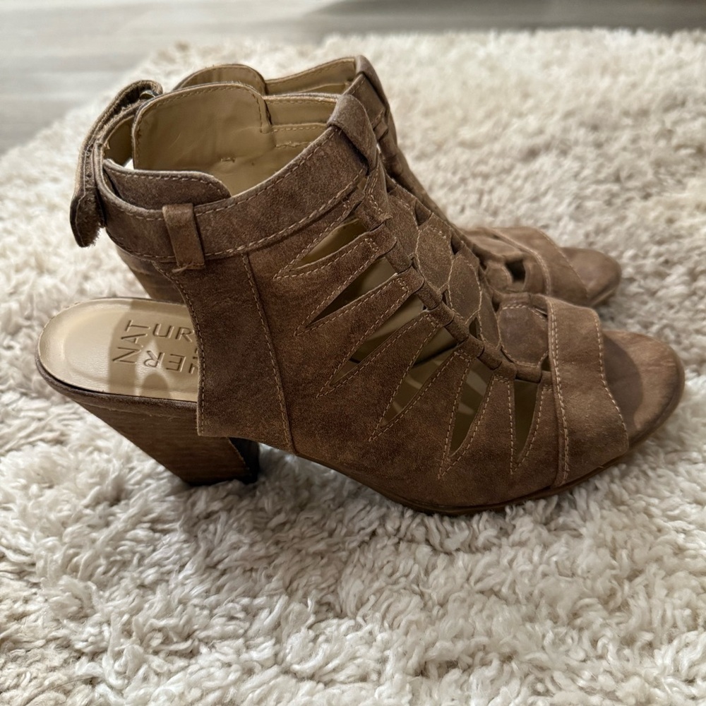 Naturalizer Talan Slingback Heels - Picture 2 of 9
